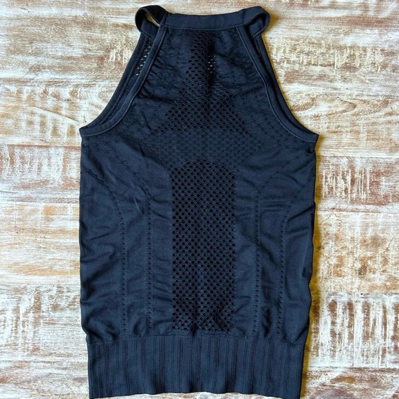 Athleta Trophy Tank Top - Picture 5 of 7